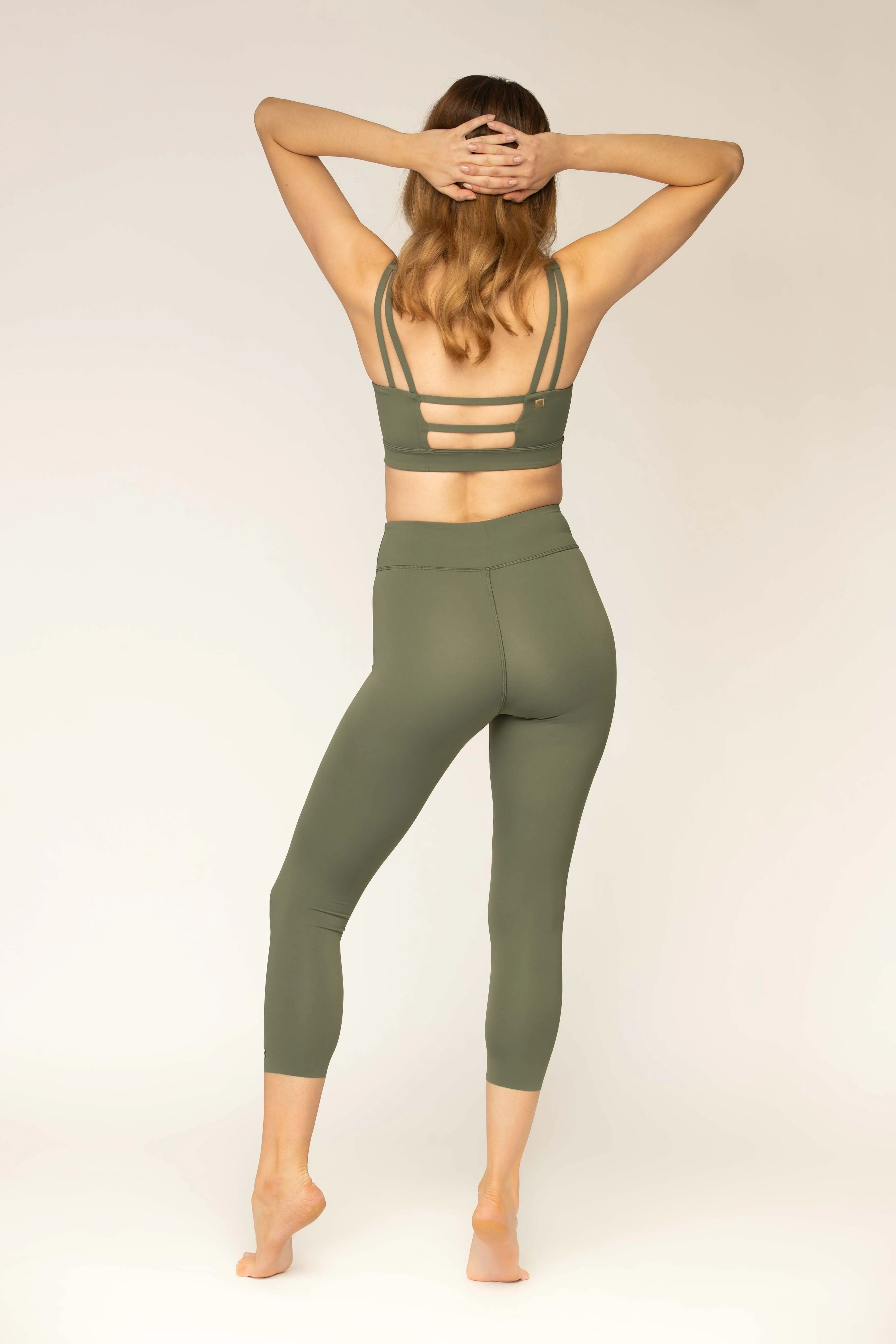 Desire - crop legging (Air Fabric) in green olive